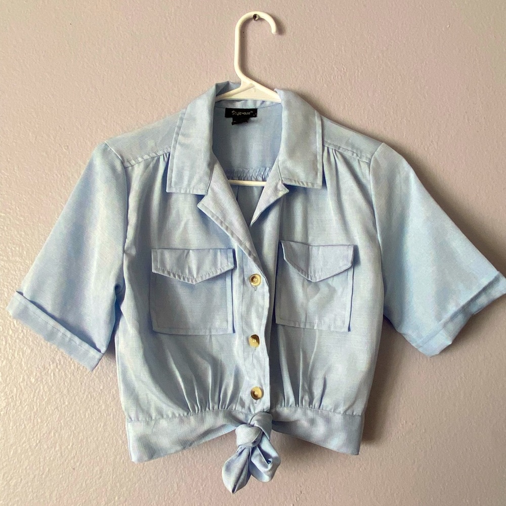 STYLEHOUSE - Button Down Crop Top
